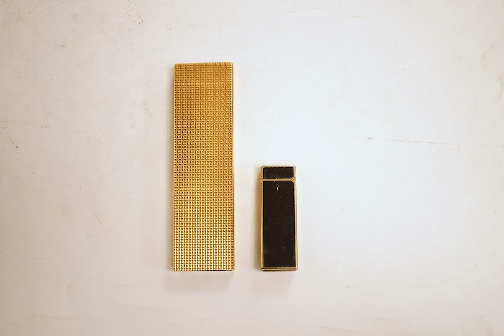 A Dupont table lighter and a ‘Twinkle 5’ lighter/timepiece